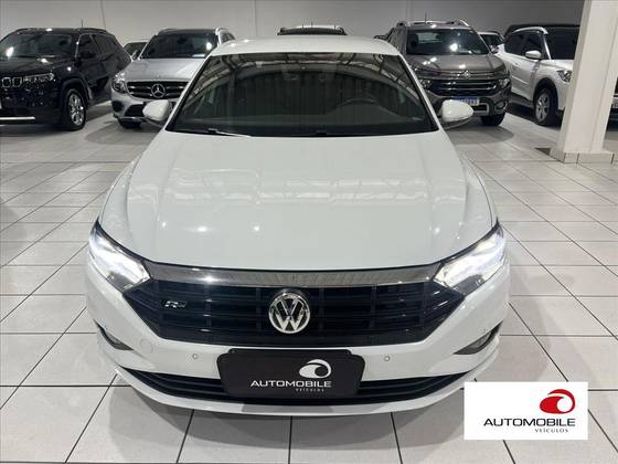 VOLKSWAGEN JETTA 1.4 250 TSI TOTAL FLEX R-LINE TIPTRONIC VOLKSWAGEN JETTA 1.4 250 TSI TOTAL FLEX R-LINE TIPTRONIC